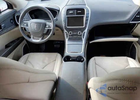 2019 Lincoln Nautilus Reserve z USA, uszkodzony, nr VIN 2LMPJ6L90KBL18095